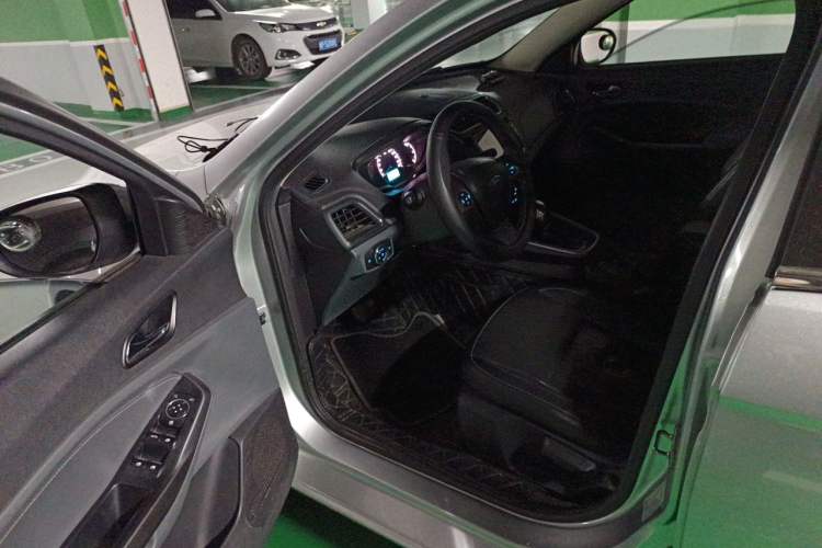 Used Ford Escort 2017 Happiness Edition 1.5L Automatic Fashion Version Driver Seat
