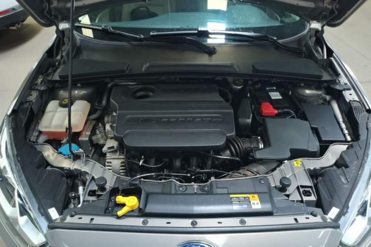 Used Ford Escort 2017 1.5L Automatic Comfort Model Engine Bay