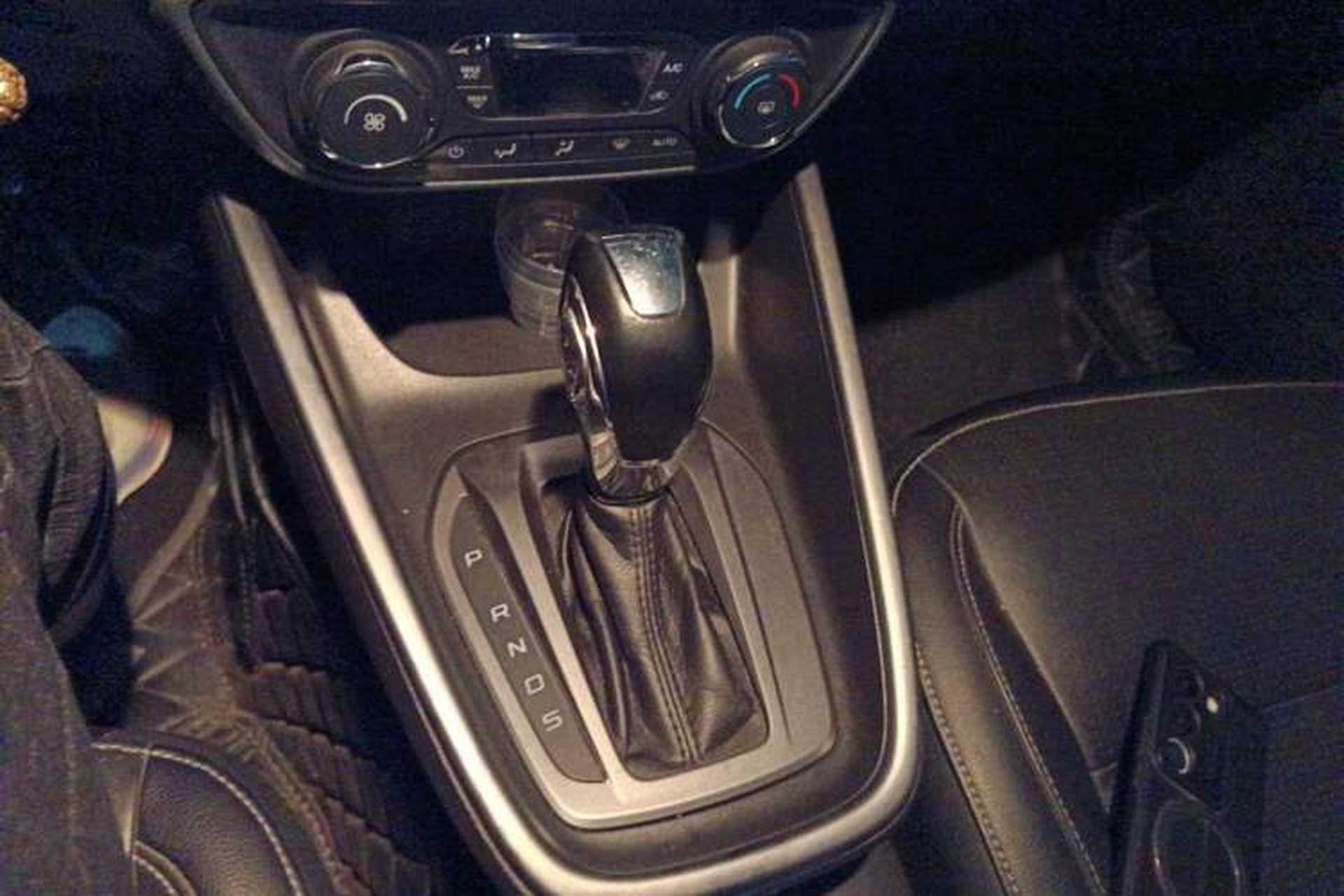 Used Ford Escort 2017 Happiness Edition 1.5L Automatic Fashion Version Gear Lever