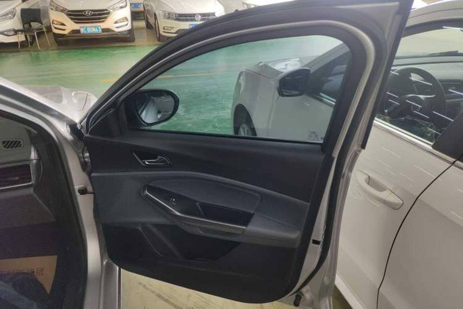 Used Ford Escort 2017 Happiness Edition 1.5L Automatic Fashion Version Interior 5