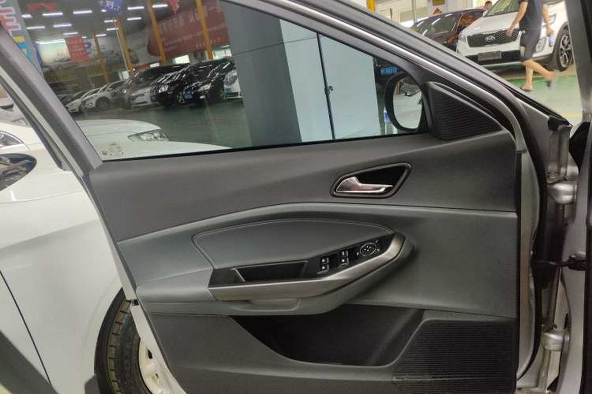 Used Ford Escort 2017 Happiness Edition 1.5L Automatic Fashion Version Interior 7