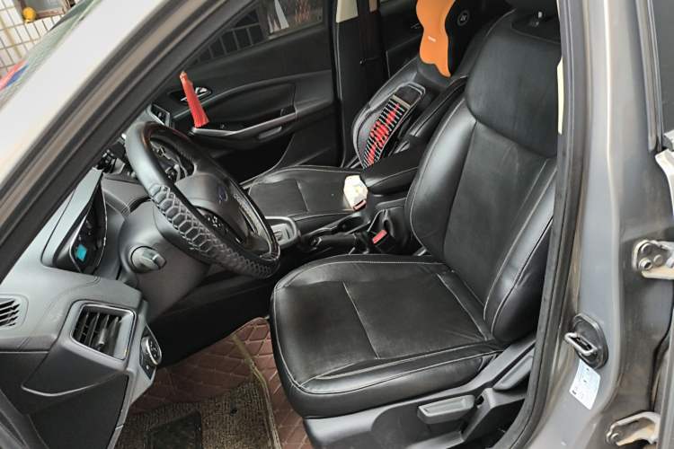 Used Ford Escort 2017 Happiness Edition 1.5L Automatic Fashion Version Left Front Seat