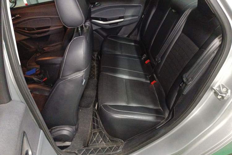 Used Ford Escort 2017 Happiness Edition 1.5L Automatic Fashion Version Left Rear Seat