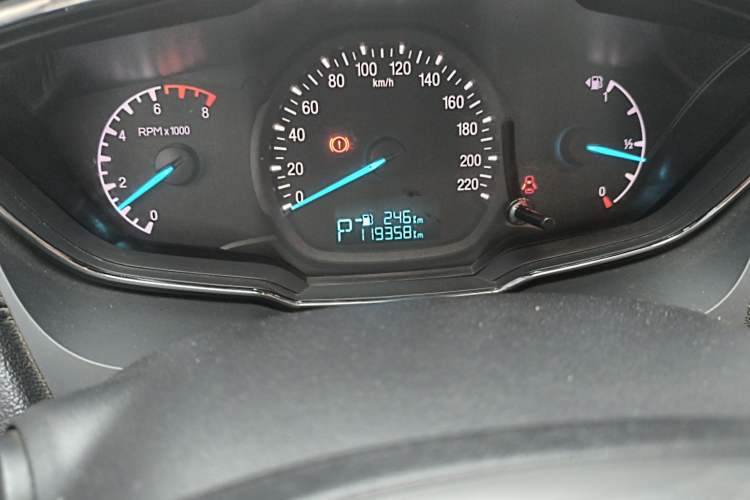 Used Ford Escort 2017 Happiness Edition 1.5L Automatic Fashion Version Odometer Close Up