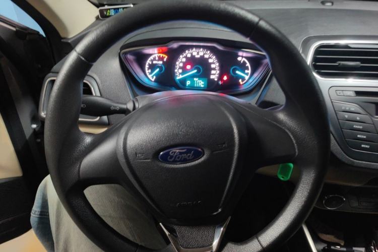 Used Ford Escort 2017 1.5L Automatic Comfort Model Steering Wheel