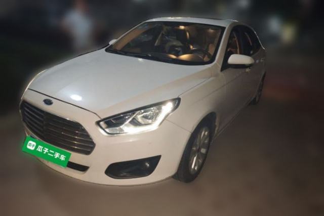 Używany Ford Escort 2017 Happiness Edition 1.5L Automatic Fashion Version
