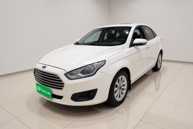Ojetý Ford Escort 2017 Happiness Edition 1.5L Automatic Fashion Version
