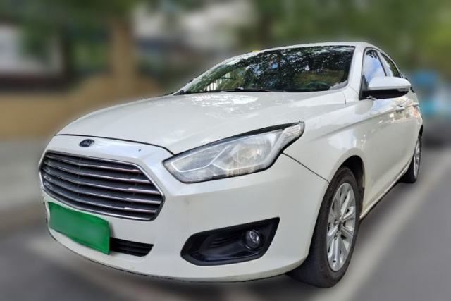 Używany Ford Escort 2017 Happiness Edition 1.5L Automatic Fashion Version