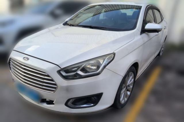 Ojetý Ford Escort 2017 Happiness Edition 1.5L Automatic Fashion Version