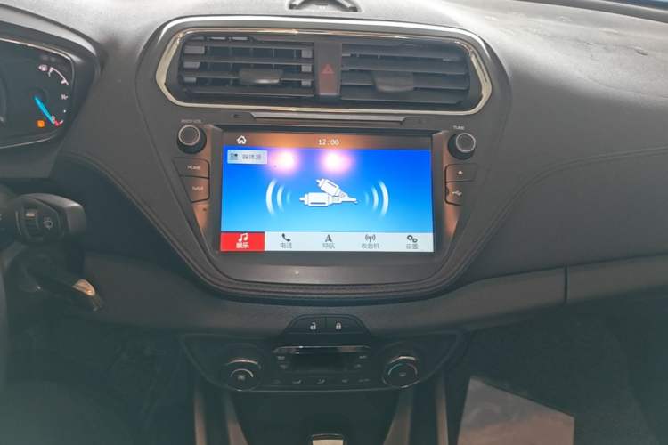 Used Ford Escort 2017 Happiness Edition 1.5L Automatic Fashion Version Audio And AC Panel