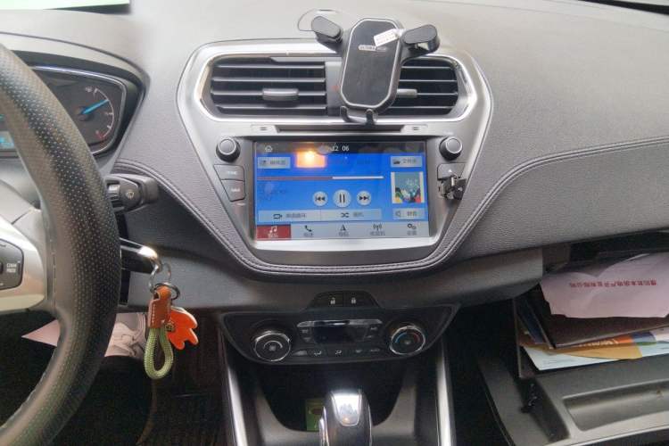 Used Ford Escort 2017 Happiness Edition 1.5L Automatic Fashion Version Audio And AC Panel