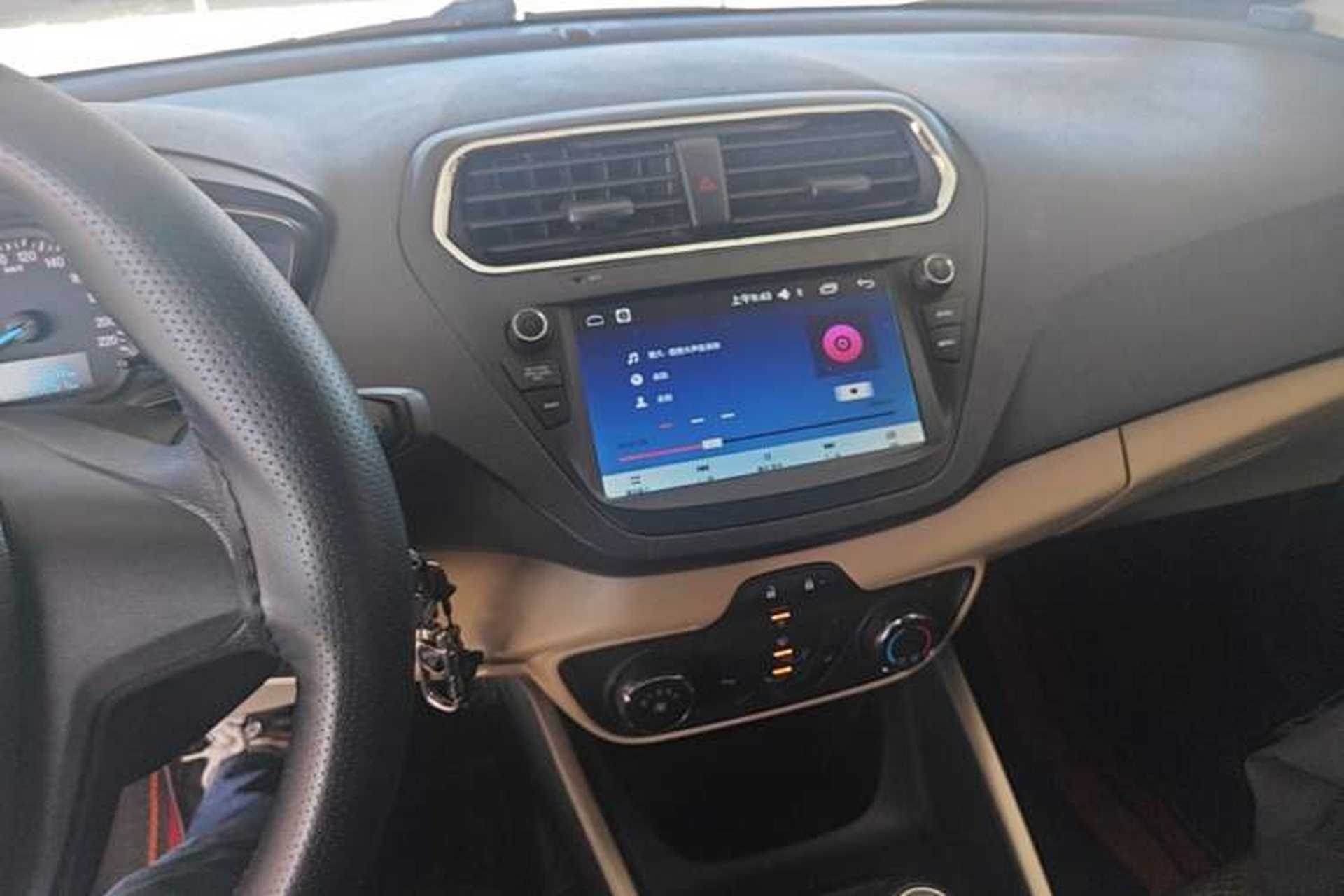 Used Ford Escort 2017 Revised Version 1.5L Manual Comfort Edition Audio And AC Panel