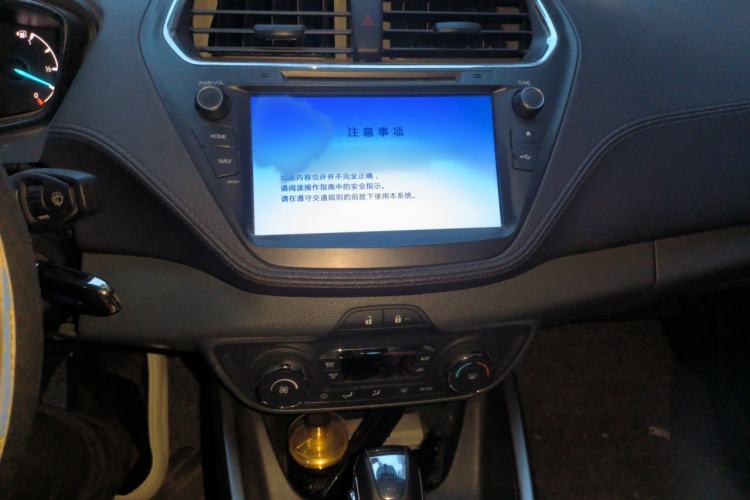 Used Ford Escort 2017 Happiness Edition 1.5L Automatic Fashion Version Audio And AC Panel
