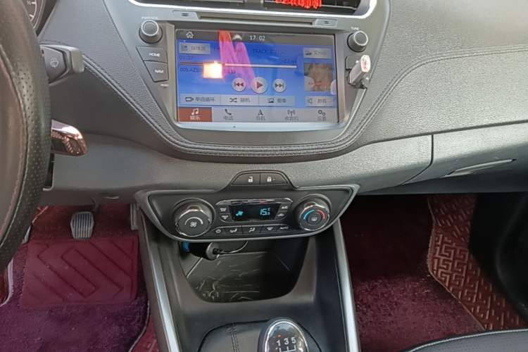 Used Ford Escort 2017 Happy Edition 1.5L Manual Fashion Model Audio And AC Panel