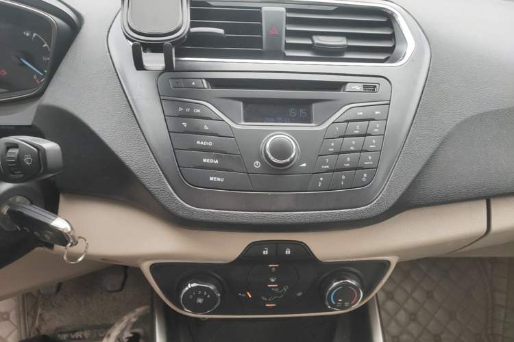 Used Ford Escort 2017 1.5L Manual Comfort Model Audio And AC Panel