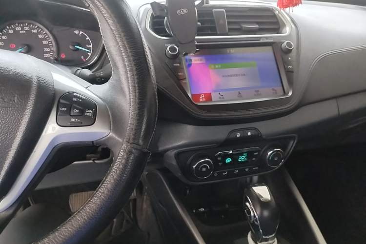 Used Ford Escort 2017 Happiness Edition 1.5L Automatic Fashion Version Audio And AC Panel