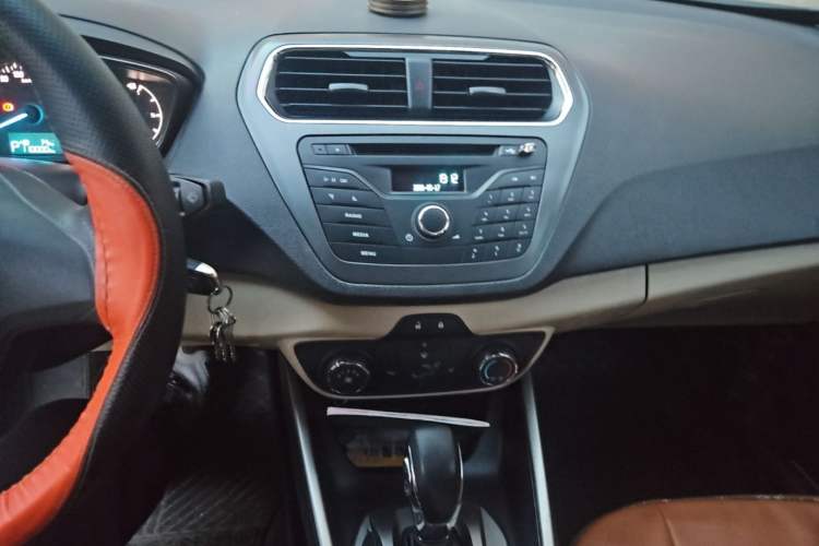 Used Ford Escort 2017 1.5L Automatic Comfort Model Audio And AC Panel