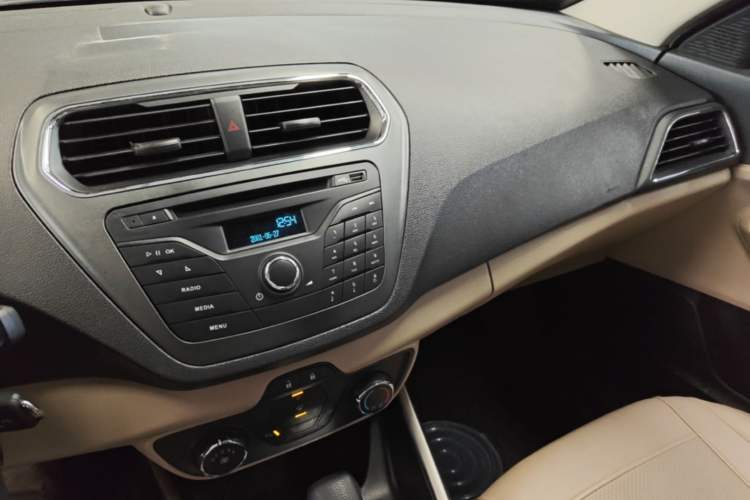 Used Ford Escort 2017 1.5L Automatic Comfort Model Audio And AC Panel