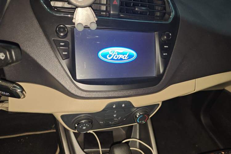 Used Ford Escort 2017 1.5L Automatic Comfort Model Audio And AC Panel