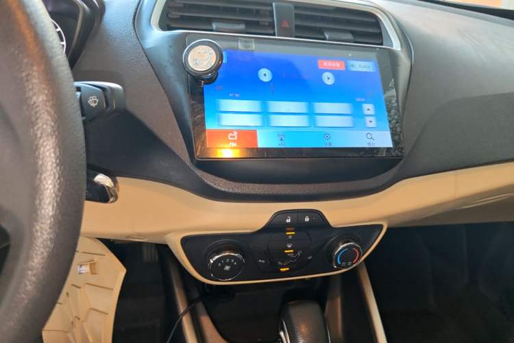 Used Ford Escort 2017 1.5L Automatic Comfort Model Audio And AC Panel