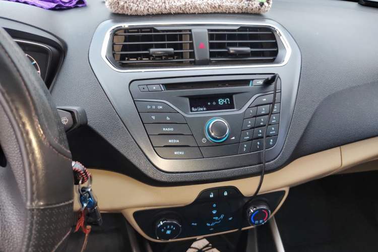 Used Ford Escort 2017 1.5L Manual Comfort Model Audio And AC Panel