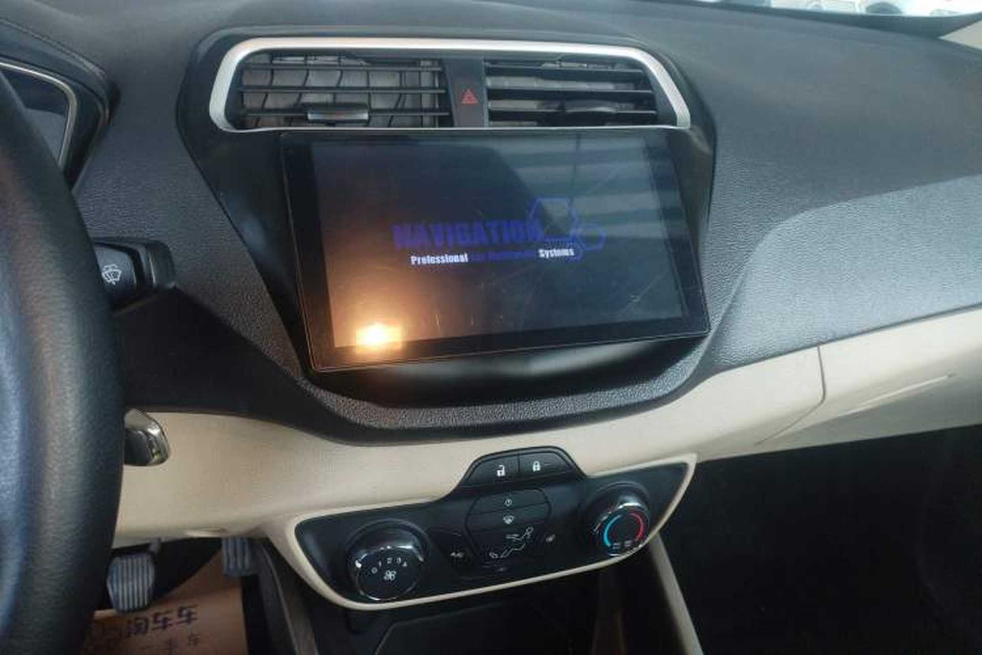 Used Ford Escort 2017 Revised Version 1.5L Manual Comfort Edition Audio And AC Panel