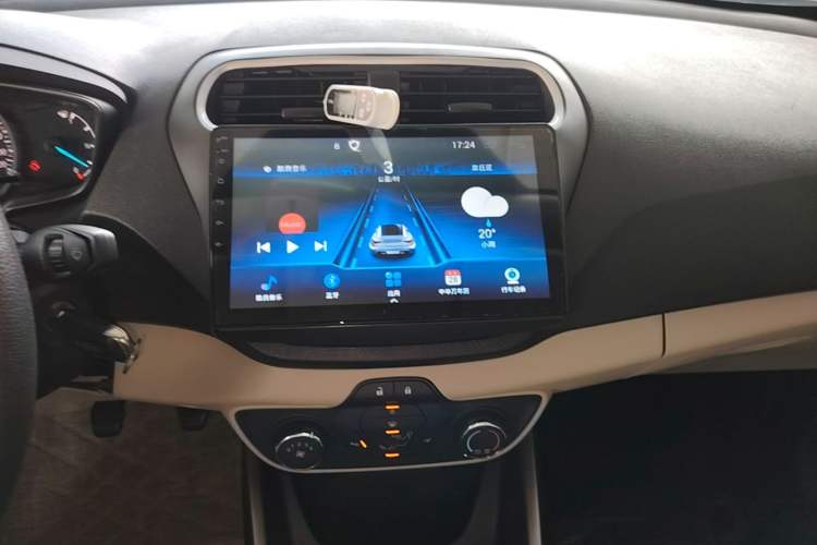 Used Ford Escort 2017 Revised Version 1.5L Manual Comfort Edition Audio And AC Panel