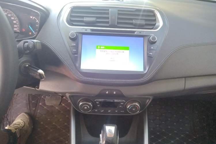 Used Ford Escort 2017 Happiness Edition 1.5L Automatic Fashion Version Audio And AC Panel