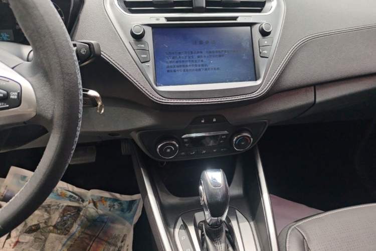 Used Ford Escort 2017 Happiness Edition 1.5L Automatic Fashion Version Audio And AC Panel