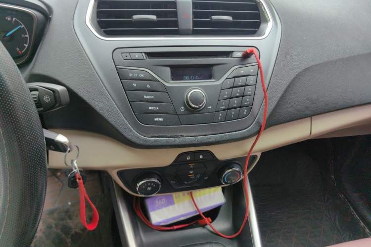 Used Ford Escort 2017 Revised Version 1.5L Manual Comfort Edition Audio And AC Panel