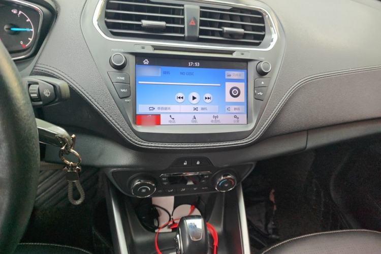 Used Ford Escort 2017 Happiness Edition 1.5L Automatic Fashion Version Audio And AC Panel