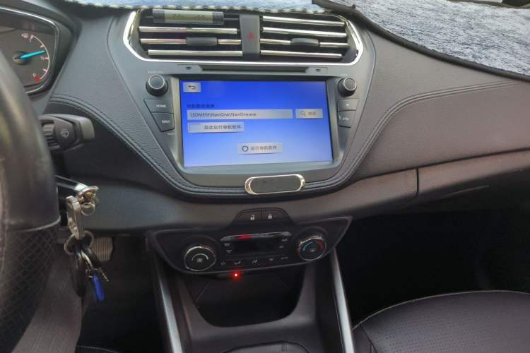 Used Ford Escort 2017 Happy Edition 1.5L Manual Fashion Model Audio And AC Panel