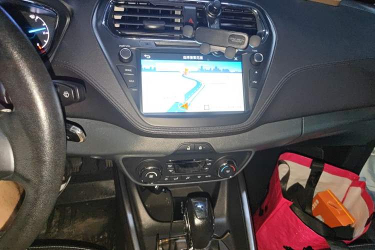 Used Ford Escort 2017 Happiness Edition 1.5L Automatic Fashion Version Audio And AC Panel