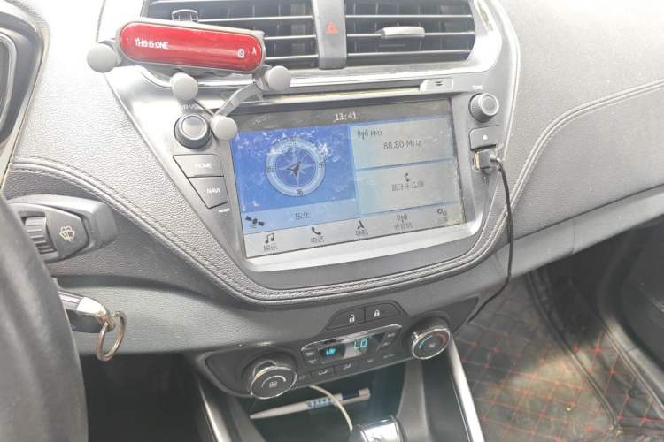Used Ford Escort 2017 Happiness Edition 1.5L Automatic Fashion Version Audio And AC Panel