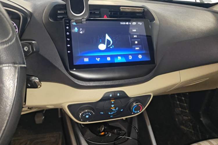 Used Ford Escort 2017 1.5L Manual Comfort Model Audio And AC Panel