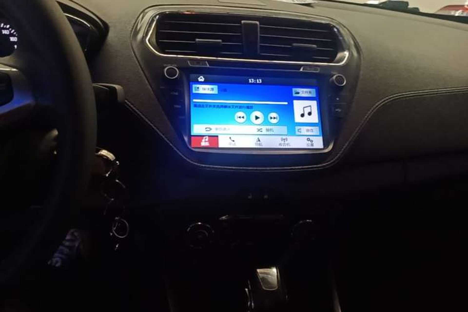 Used Ford Escort 2017 Happiness Edition 1.5L Automatic Fashion Version Audio And AC Panel