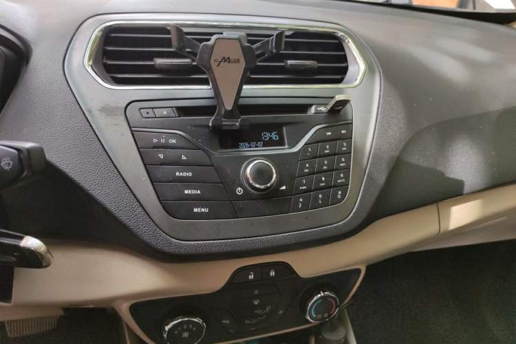 Used Ford Escort 2017 1.5L Automatic Comfort Model Audio And AC Panel