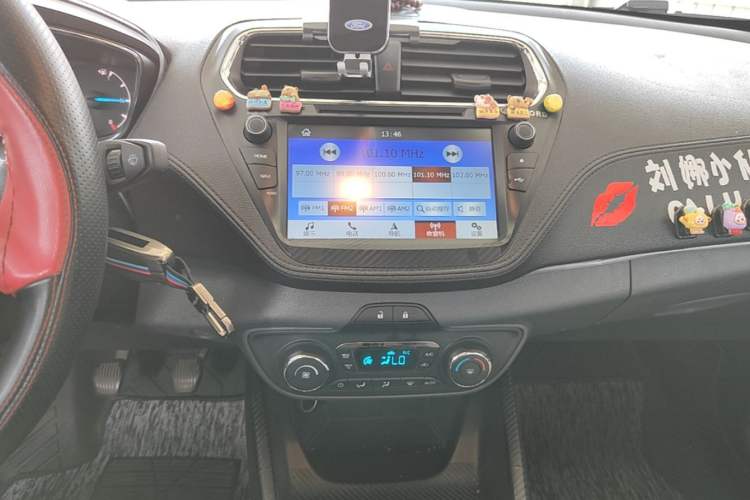 Used Ford Escort 2017 Happy Edition 1.5L Manual Fashion Model Audio And AC Panel