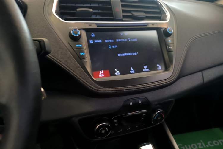 Used Ford Escort 2017 Happiness Edition 1.5L Automatic Fashion Version Audio And AC Panel
