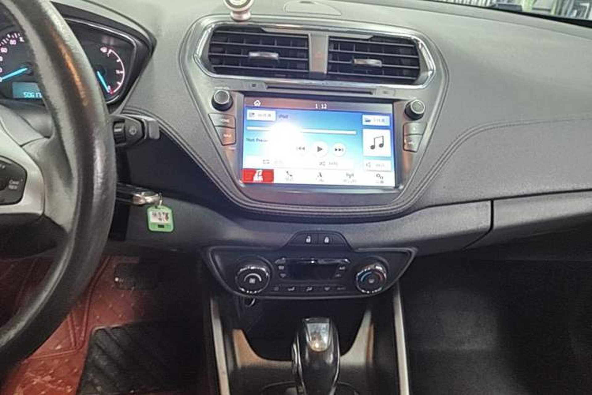 Used Ford Escort 2017 Happiness Edition 1.5L Automatic Fashion Version Audio And AC Panel