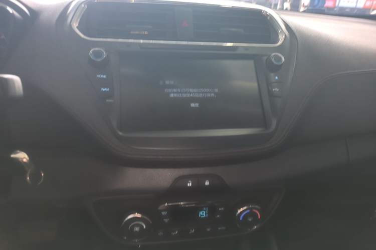 Used Ford Escort 2017 Happiness Edition 1.5L Automatic Fashion Version Audio And AC Panel
