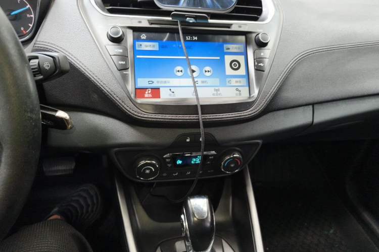 Used Ford Escort 2017 Happiness Edition 1.5L Automatic Fashion Version Audio And AC Panel