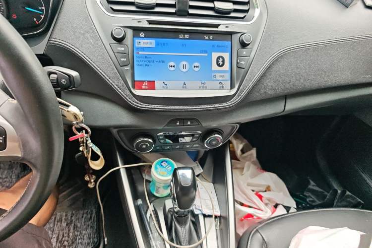 Used Ford Escort 2017 Happiness Edition 1.5L Automatic Fashion Version Audio And AC Panel