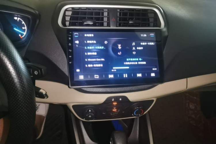 Used Ford Escort 2017 Revised Version 1.5L Automatic Comfort Edition Audio And AC Panel