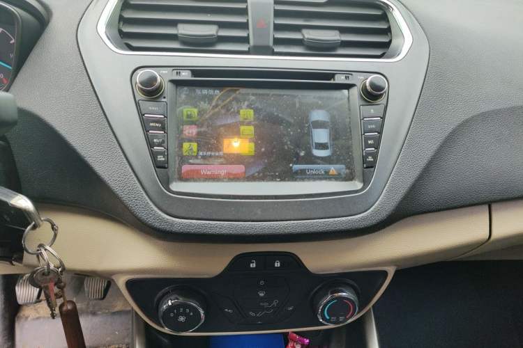 Used Ford Escort 2017 1.5L Manual Comfort Model Audio And AC Panel