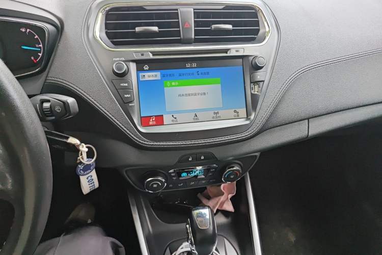 Used Ford Escort 2017 Happiness Edition 1.5L Automatic Fashion Version Audio And AC Panel