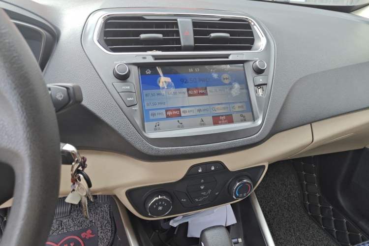 Used Ford Escort 2017 1.5L Automatic Comfort Model Audio And AC Panel