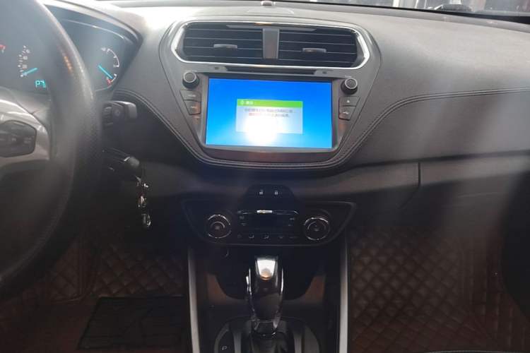 Used Ford Escort 2017 Happiness Edition 1.5L Automatic Fashion Version Audio And AC Panel