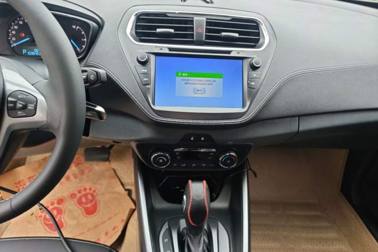 Used Ford Escort 2017 Happiness Edition 1.5L Automatic Fashion Version Audio And AC Panel