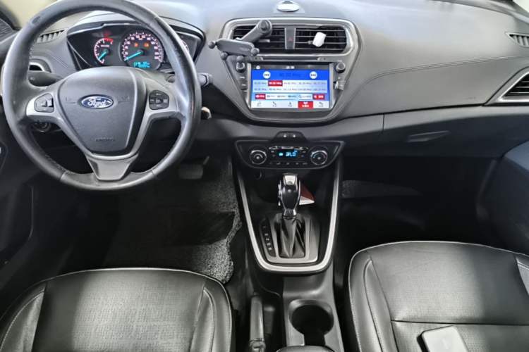 Used Ford Escort 2017 Happiness Edition 1.5L Automatic Fashion Version Audio And AC Panel